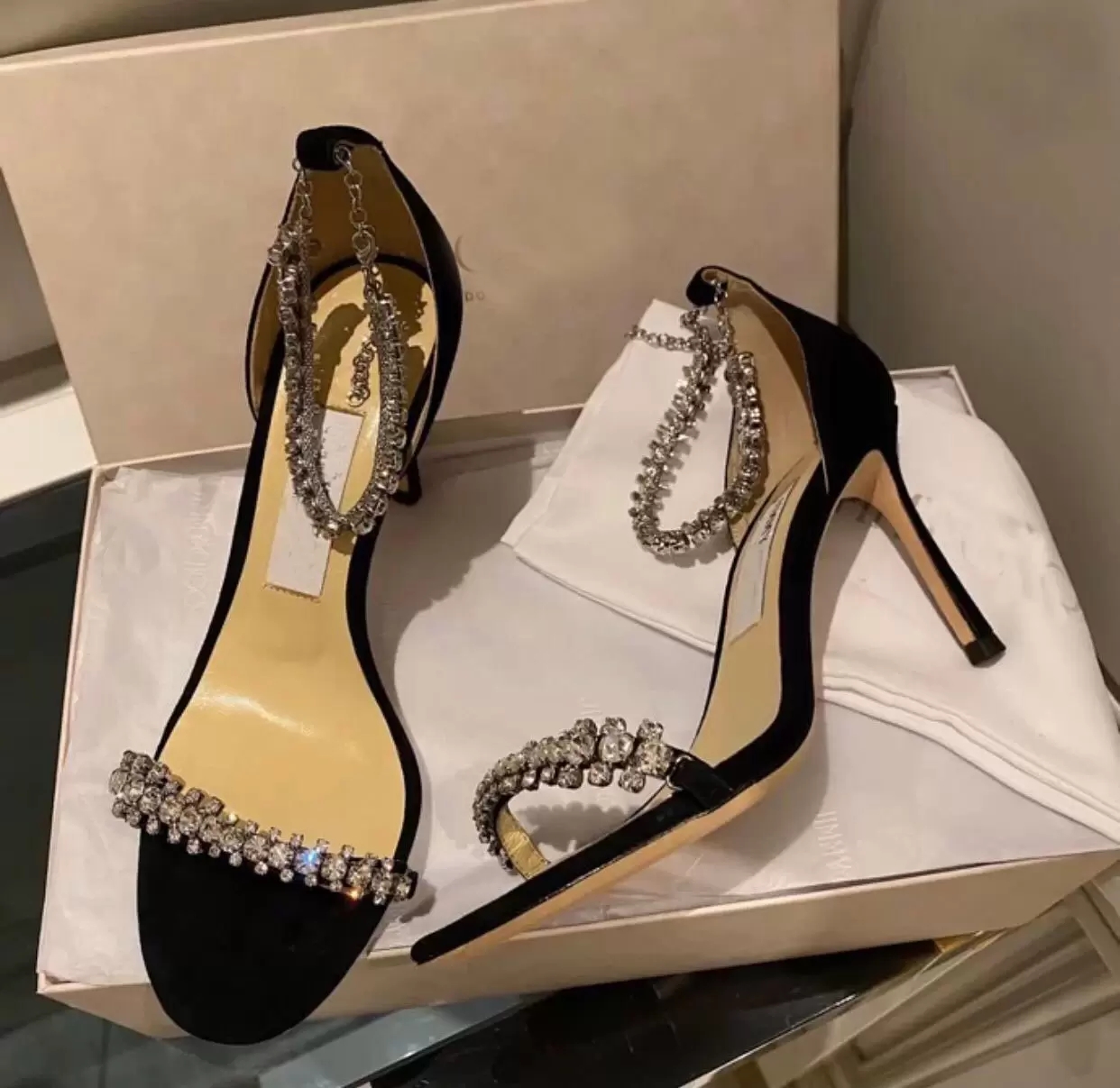 Summer Women's Shiloh Crystal Sandals Shoes Strappy Lady High Heels Party.Wedding Black Nude Yellow Excellent Pumps EU35-43
Summer Women's Shiloh Crystal Sandals Shoes Strappy Lady High Heels Party.Wedding Black Nude Yellow Excellent Pumps EU35-43