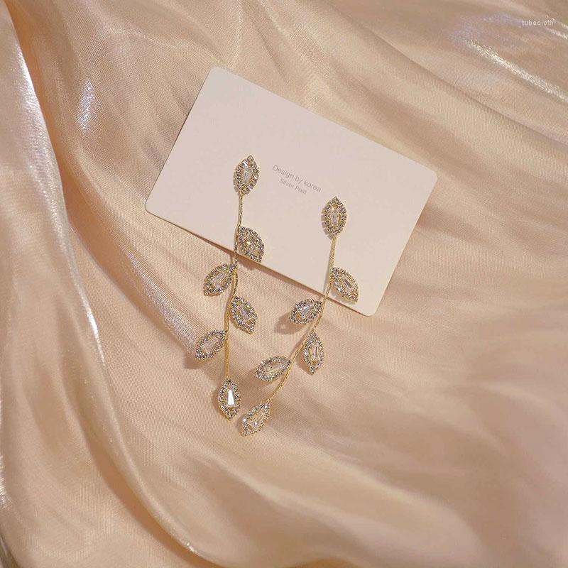 Stud Earrings For Women Long Fringe Tree Leaves Wholesale Korean Jewelry Stainless Steel Rhinestone Earring
Stud Earrings For Women Long Fringe Tree Leaves Wholesale Korean Jewelry Stainless Steel Rhinestone Earring