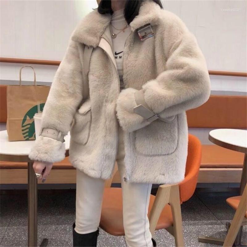 Women' Fur Leiouna Faux Mink Long Loose Thickening Female Parka Women Short 2022 Fashion Winter Coat Overcoat Fourrure Femme
Women' Fur Leiouna Faux Mink Long Loose Thickening Female Parka Women Short 2022 Fashion Winter Coat Overcoat Fourrure Femme