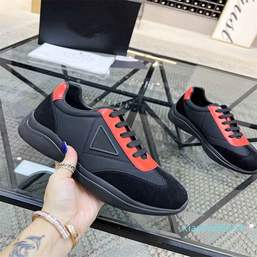 Famous Embossed Rubber Triangle Sneakers Shoes Men Re-Nylon Technical Fabric Man Flexible Rubber Sole Runner Sports EU38-46
Famous Embossed Rubber Triangle Sneakers Shoes Men Re-Nylon Technical Fabric Man Flexible Rubber Sole Runner Sports EU38-46