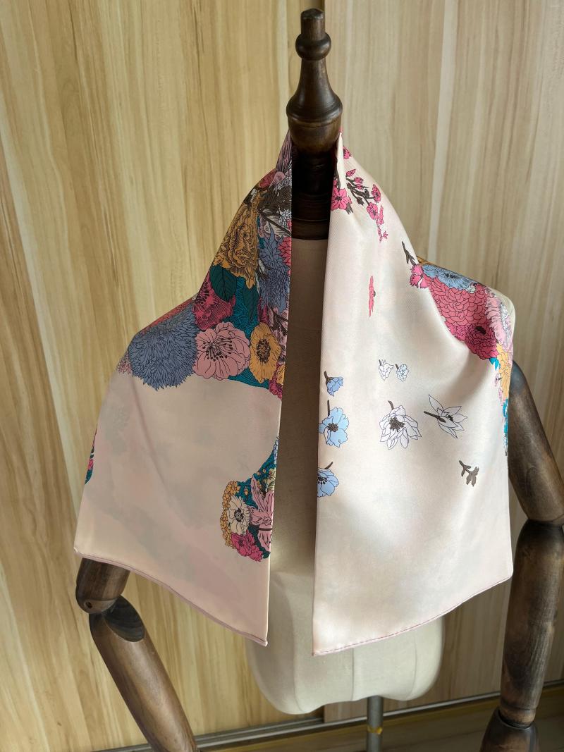 Scarves 2022 Arrival Fashion Elegant Brand Pink Flower Horse Silk Scarf 90 Cm Square Shawl Twill Wrap For Women Lady Girl
Scarves 2022 Arrival Fashion Elegant Brand Pink Flower Horse Silk Scarf 90 Cm Square Shawl Twill Wrap For Women Lady Girl