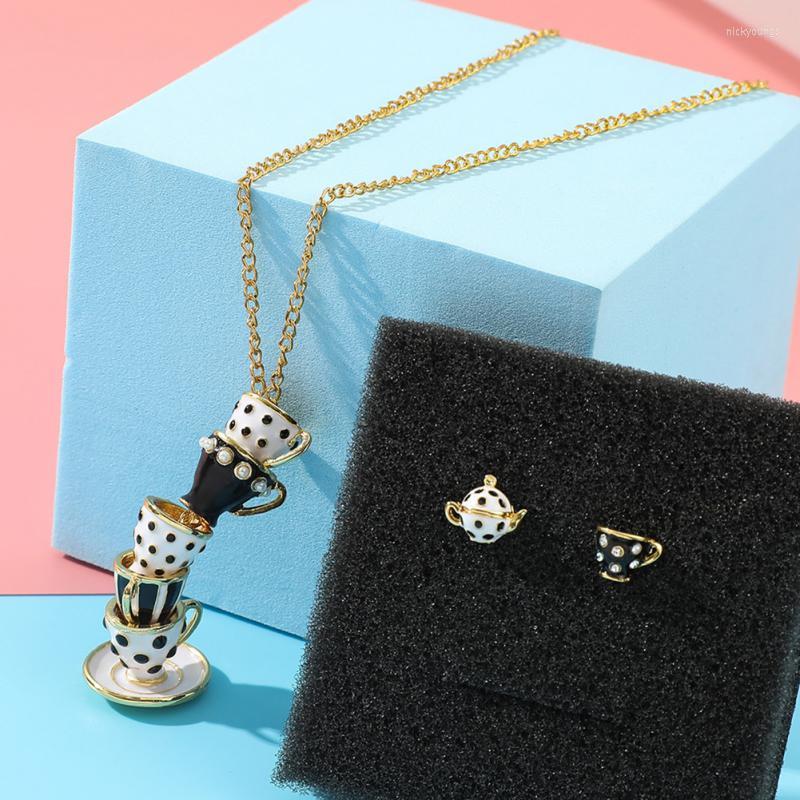 Pendant Necklaces Tea Cup Necklace Fashion Womens Mens All-match Enamel Glaze Long Sweater Chain Jewelry Clothing Accessor
Pendant Necklaces Tea Cup Necklace Fashion Womens Mens All-match Enamel Glaze Long Sweater Chain Jewelry Clothing Accessor