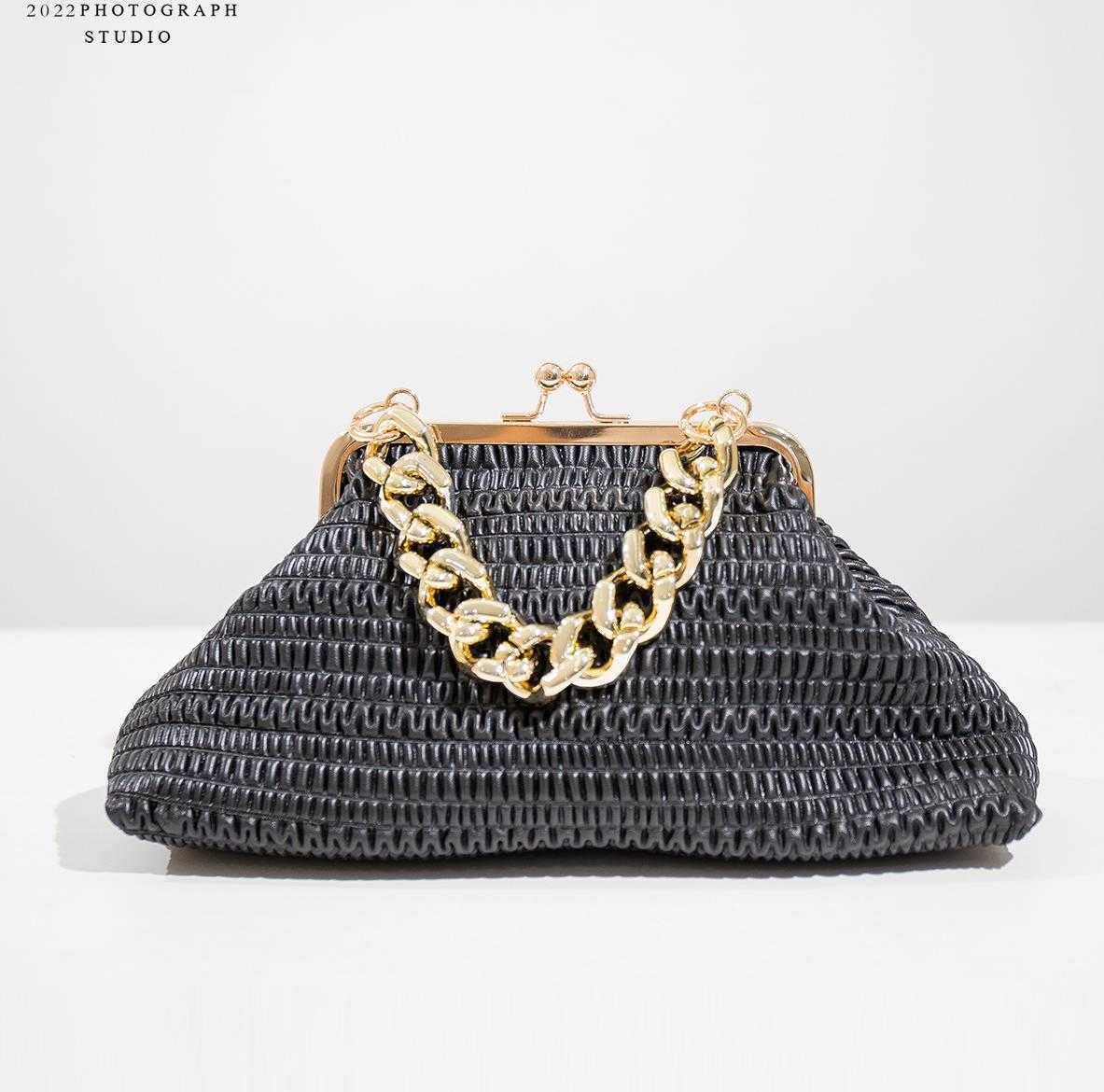 Clutch Bags Evening Handbags Are The Best Match For Luxurious Dresses Designer Pleated Dumplings Women Purses Crossbody 221021, Orange
Clutch Bags Evening Handbags Are The Best Match For Luxurious Dresses Designer Pleated Dumplings Women Purses Crossbody 221021, Orange
