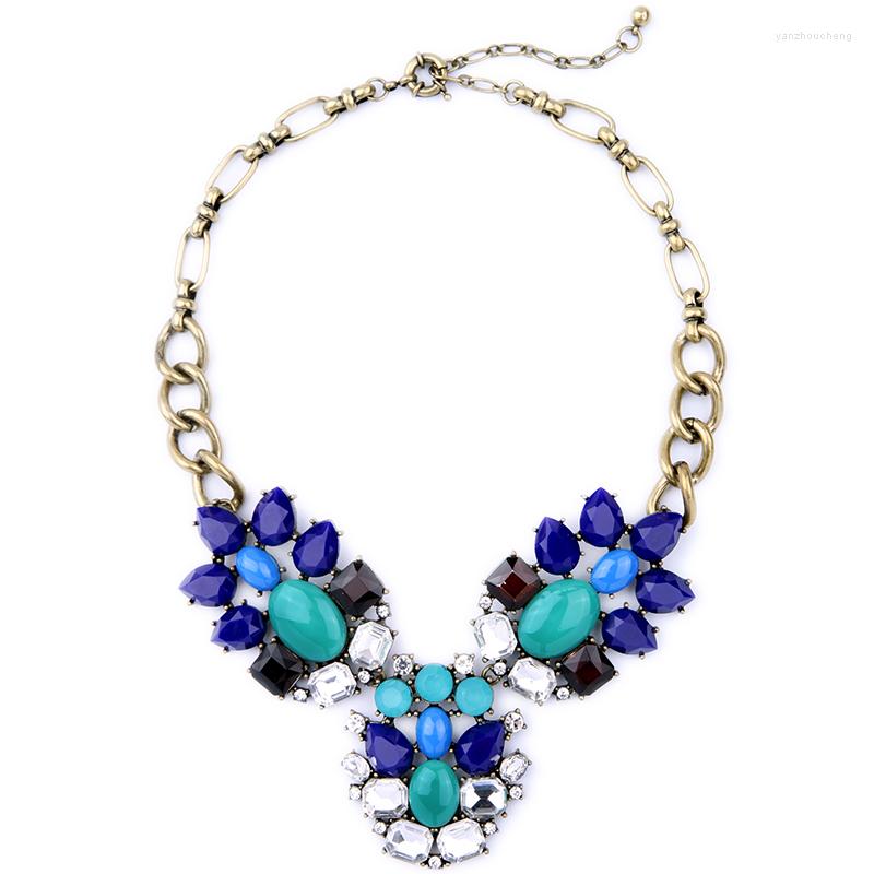Choker Euro-American Women Blue Statement Necklace Crystal Imitation Gemstone Cluster Maxi Vintage Party Jewelry
Choker Euro-American Women Blue Statement Necklace Crystal Imitation Gemstone Cluster Maxi Vintage Party Jewelry