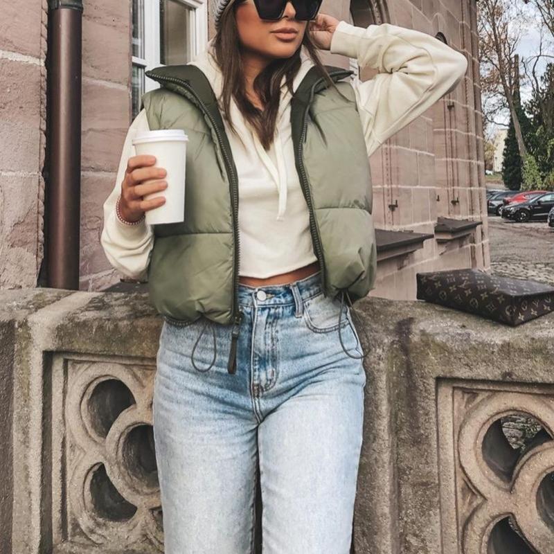 Women's Vests PUWD Casual Woman Green Stand Collar Short Down Vest 2022 Spring Fashion Ladies Light Soft Outwear Female Streetwear Tank
Women's Vests PUWD Casual Woman Green Stand Collar Short Down Vest 2022 Spring Fashion Ladies Light Soft Outwear Female Streetwear Tank