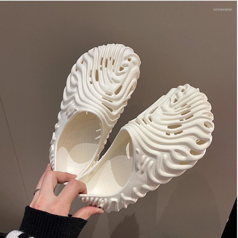 Sandals Summer Slippers Ladies Flat Couple Fashion Home Hole Shoes Outdoor Beach White Designer Brand
Sandals Summer Slippers Ladies Flat Couple Fashion Home Hole Shoes Outdoor Beach White Designer Brand