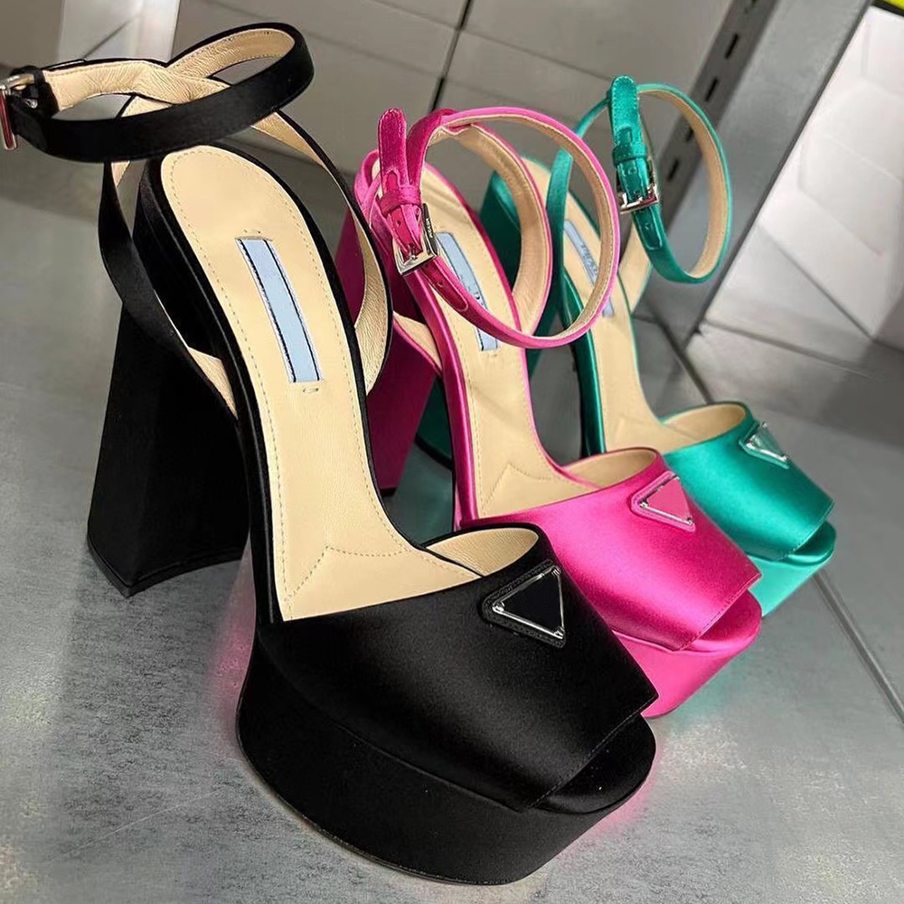 Sandals Sandals Platform Pumps High Heels Women 'S Dress Shoe Footwear Rose Red Rhinestone Open Toe Luxury Designers Evening Factory With Box