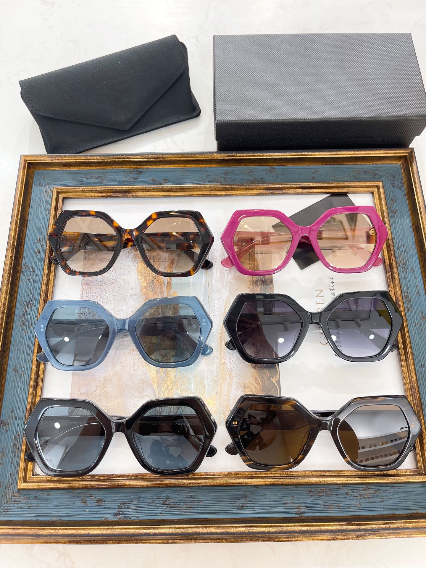 Men Sunglasses For Women Latest Selling Fashion Sun Glasses Mens Sunglass Gafas De Sol Glass UV400 Lens With Random Matching Box 4406 
Men Sunglasses For Women Latest Selling Fashion Sun Glasses Mens Sunglass Gafas De Sol Glass UV400 Lens With Random Matching Box 4406