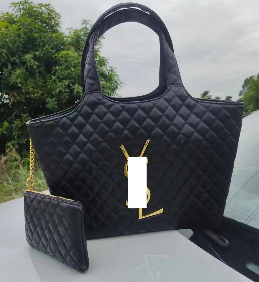 Icare Maxi Bag 47cm designer bag Women tote bags Attaches Crossbody Shopping beach fashion famous Big Logo Shoulders Purse Genuine Handbags, Black
Icare Maxi Bag 47cm designer bag Women tote bags Attaches Crossbody Shopping beach fashion famous Big Logo Shoulders Purse Genuine Handbags, Black