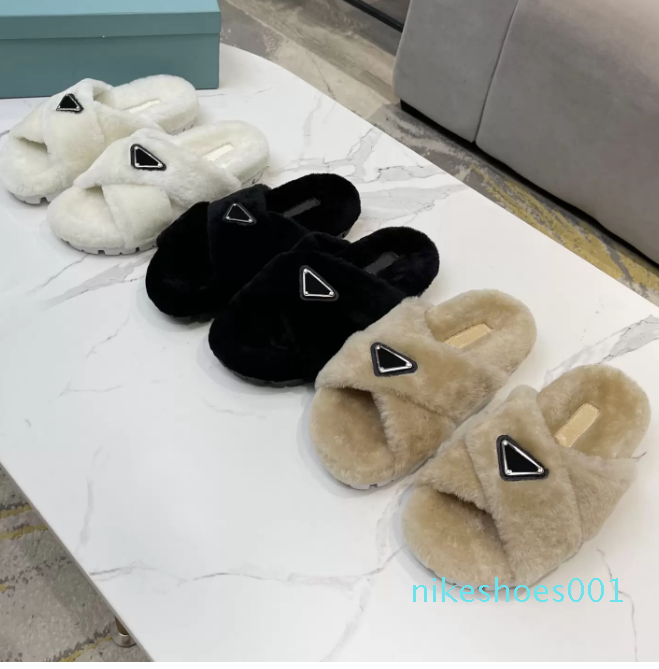 2022 Slippers Indoor hotle Shoes Warm Fox Fur For Slides Flip Flops TOP QUALITY Size 35-40 With Box, Black
2022 Slippers Indoor hotle Shoes Warm Fox Fur For Slides Flip Flops TOP QUALITY Size 35-40 With Box, Black