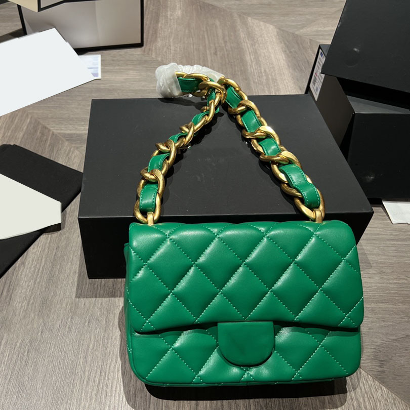 French Womens Classic Flap Thick Chain Quilted Bags Gold Metal Hardware Turn Lock Square Underarm Handbags 6 Colors Outdor Sacoche Designer Purse 17CM/21CM/26CM, Box
French Womens Classic Flap Thick Chain Quilted Bags Gold Metal Hardware Turn Lock Square Underarm Handbags 6 Colors Outdor Sacoche Designer Purse 17CM/21CM/26CM, Box