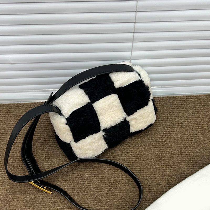 Mini Chessboard Crossbody Bag Women Flap Shoulder Bags Wool Leather Fashion Letters Classic Handbags Purse Hand Wallets
Mini Chessboard Crossbody Bag Women Flap Shoulder Bags Wool Leather Fashion Letters Classic Handbags Purse Hand Wallets