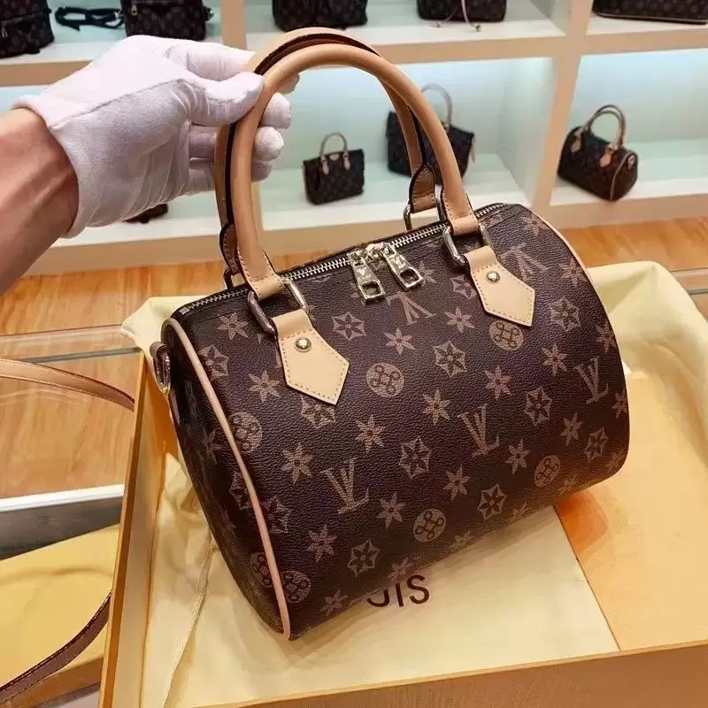 Womens Shoulder Bags Messenger Travel bag Classic Style Fashion bags Lady Totes handbags Speedy 30 cm With Gold lock, Brown
Womens Shoulder Bags Messenger Travel bag Classic Style Fashion bags Lady Totes handbags Speedy 30 cm With Gold lock, Brown