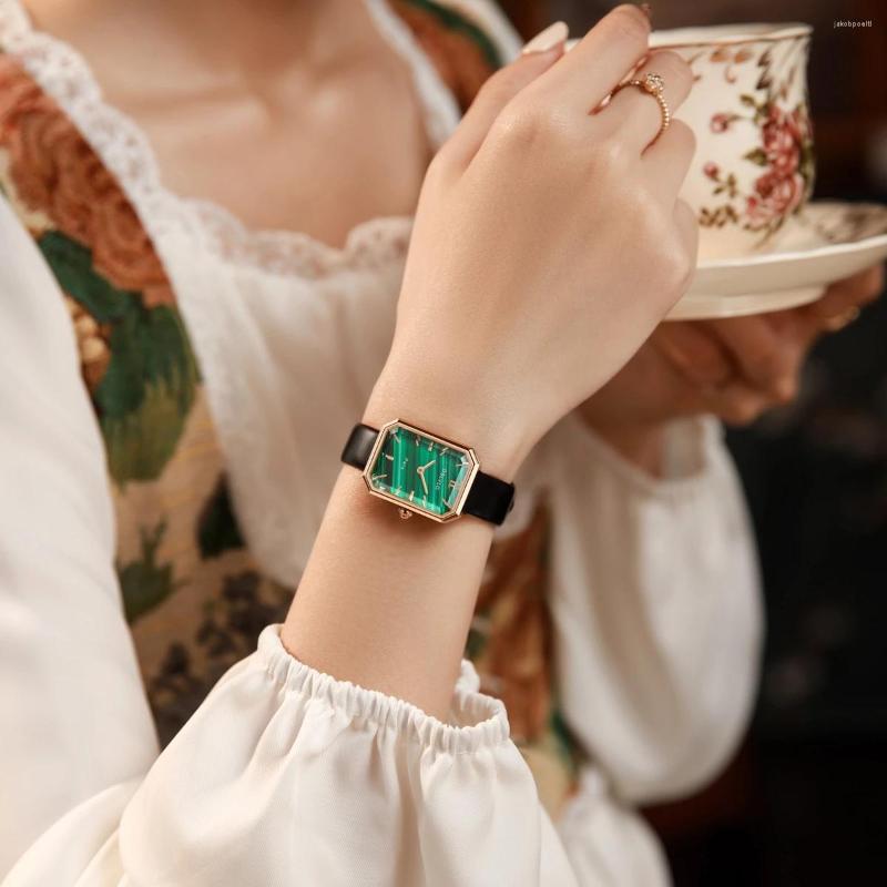 Wristwatches OBLVLO Women Watch Malachite Bracelet Watches Sapphire Glass Green Small Quartz Simple Ladies Female Clock, Lw-ybb
Wristwatches OBLVLO Women Watch Malachite Bracelet Watches Sapphire Glass Green Small Quartz Simple Ladies Female Clock, Lw-ybb