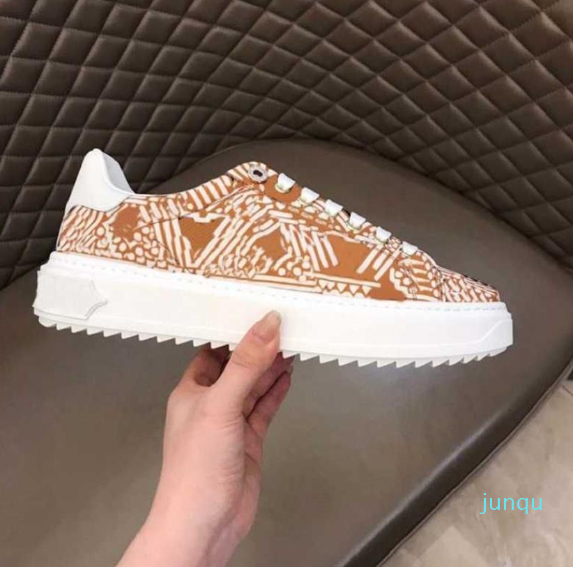 2022 Wholesale designer shoes skateboard sneakers runnings sport outside classic casual men women Leather Embroidered ace bee black white for dunks low shoes NQRQ, #1
2022 Wholesale designer shoes skateboard sneakers runnings sport outside classic casual men women Leather Embroidered ace bee black white for dunks low shoes NQRQ, #1