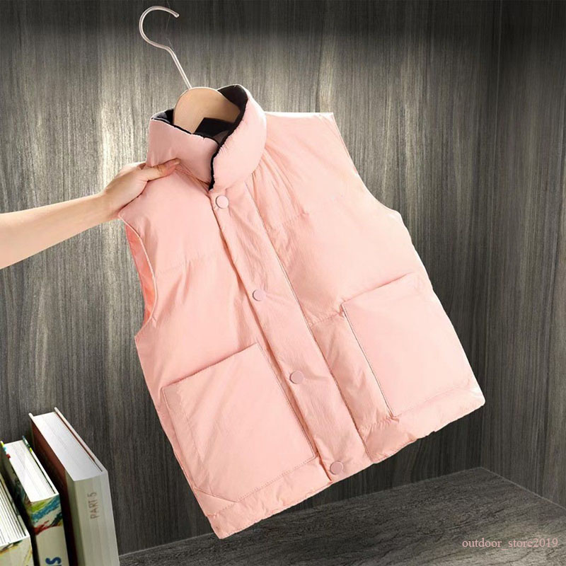 Luxury Kids vest Down Parkas Coat waistcoat designer Boys Girls No Sleeveless Jacket puffer Autumn Winter Keep warm Casual Coats Couples vests, Color 2
Luxury Kids vest Down Parkas Coat waistcoat designer Boys Girls No Sleeveless Jacket puffer Autumn Winter Keep warm Casual Coats Couples vests, Color 2
