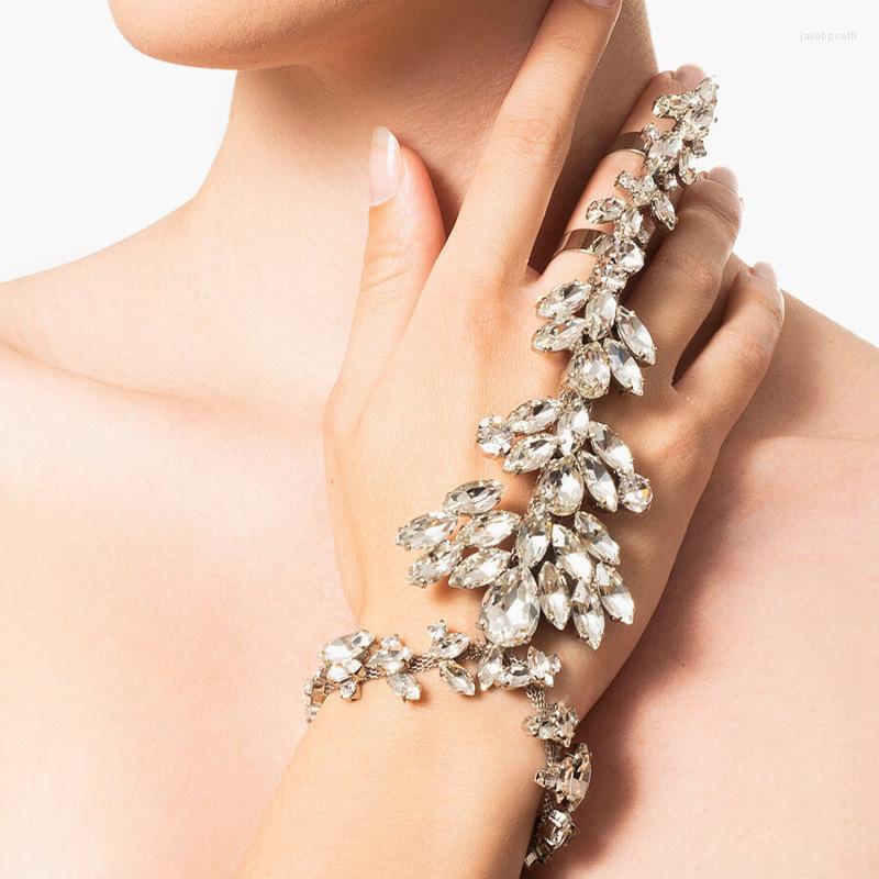 Charm Bracelets Shiny Crystal Flower Bridal Finger Rings Hand Chain Wedding Jewelry For Women Rhinestone Geometric & Bangles
Charm Bracelets Shiny Crystal Flower Bridal Finger Rings Hand Chain Wedding Jewelry For Women Rhinestone Geometric & Bangles