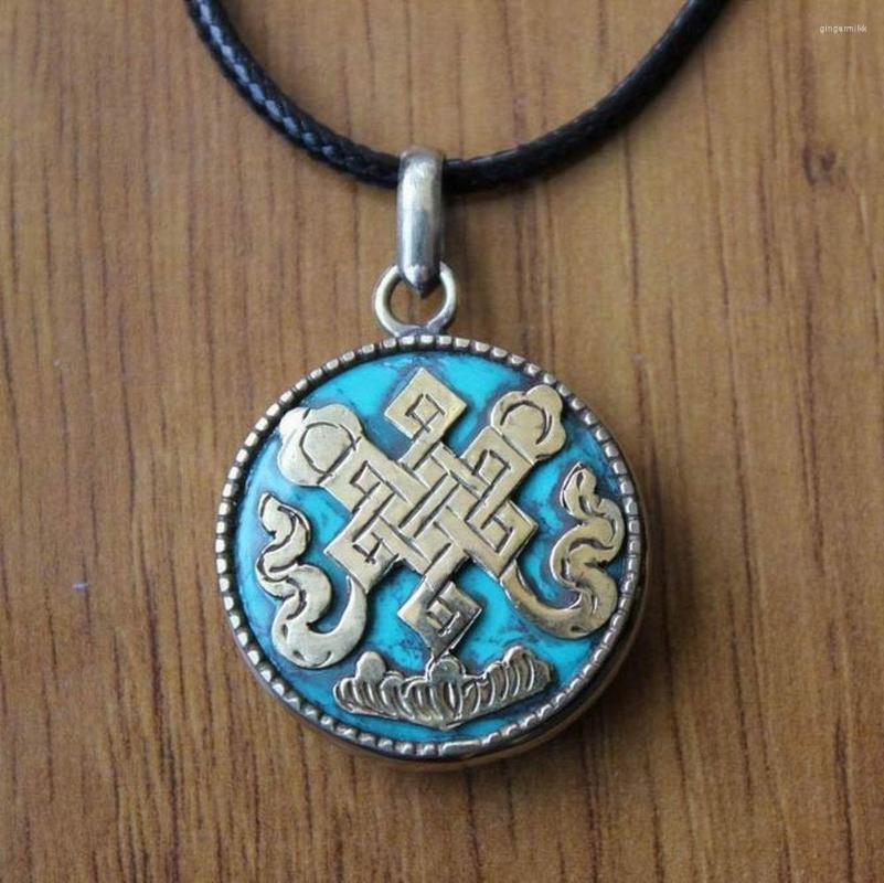 Pendant Necklaces Ethnic Tibetan Auspicious Signs Conch Lucky Knot Brass Inlaid Turquoises Stone 30mm Round Prayer Box Gau NecklacePendant
Pendant Necklaces Ethnic Tibetan Auspicious Signs Conch Lucky Knot Brass Inlaid Turquoises Stone 30mm Round Prayer Box Gau NecklacePendant