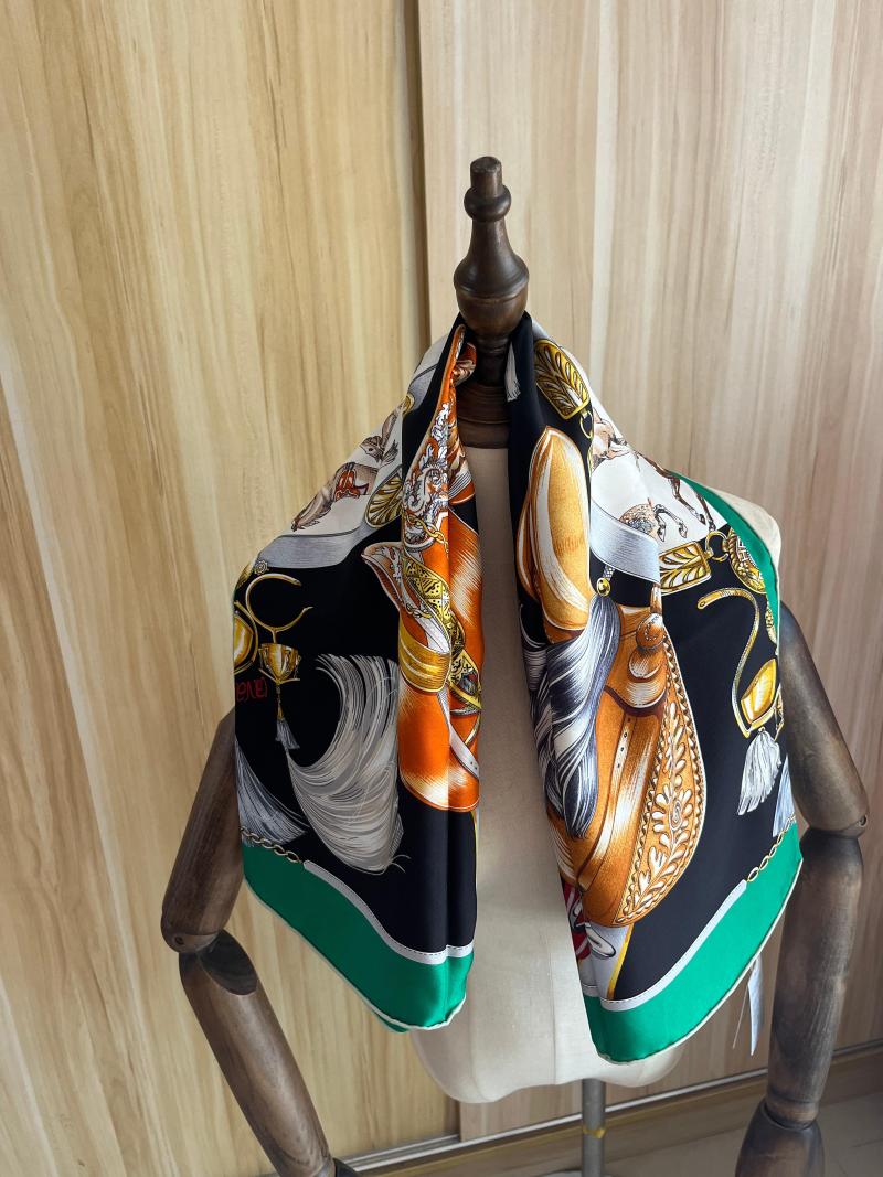 Scarves 2022 Arrival Fashion Elegant Brand Green Horse Silk Scarf 90 Cm Square Shawl Twill Wrap For Women Lady Girl
Scarves 2022 Arrival Fashion Elegant Brand Green Horse Silk Scarf 90 Cm Square Shawl Twill Wrap For Women Lady Girl