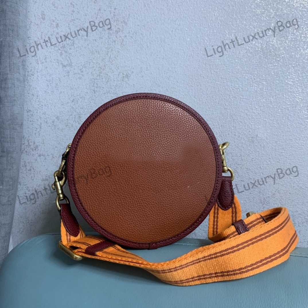 Two-tone Shoulder Round Bag Designer Leather Wallet practical fashion Crossbody For Women Classic Famous Brand Shopping Purses 220208, Pink
Two-tone Shoulder Round Bag Designer Leather Wallet practical fashion Crossbody For Women Classic Famous Brand Shopping Purses 220208, Pink