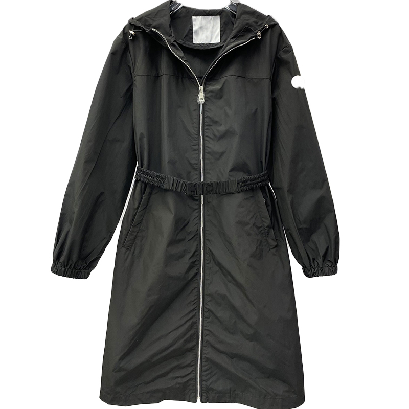 Designer Womens Trench Coats Mid length Belt Waistband Slim Fit Hooded Windbreaker Embroidered Badge Fashion Casual Windproof Nylon Fabric Top Jacket, Black
Designer Womens Trench Coats Mid length Belt Waistband Slim Fit Hooded Windbreaker Embroidered Badge Fashion Casual Windproof Nylon Fabric Top Jacket, Black