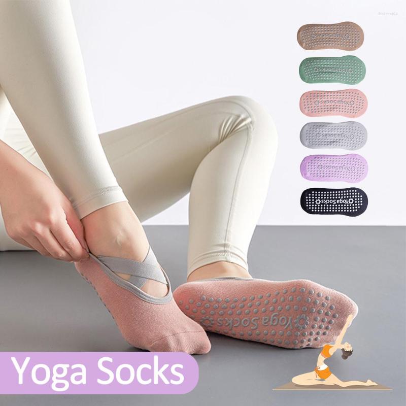 Athletic Socks Yoga For Women Non-Slip Grips & Straps Bandage Cotton Sock Ideal Pilates Pure Barre Ballet Dance Barefoot Workout, Black
Athletic Socks Yoga For Women Non-Slip Grips & Straps Bandage Cotton Sock Ideal Pilates Pure Barre Ballet Dance Barefoot Workout, Black