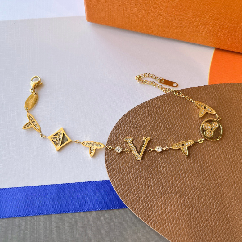 Designer Brand Bracelet Women Men Charm Link Chains Exquisite Luxury 18k Gold Plated Birthday Valentine'S Day Exclusive Gift
Designer Brand Bracelet Women Men Charm Link Chains Exquisite Luxury 18k Gold Plated Birthday Valentine'S Day Exclusive Gift