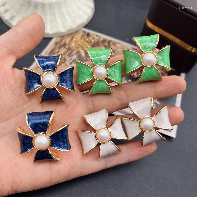 Stud Earrings Flower Enamel Brincos White Green Blue Oil Painting Glitter Accessories For Women
Stud Earrings Flower Enamel Brincos White Green Blue Oil Painting Glitter Accessories For Women