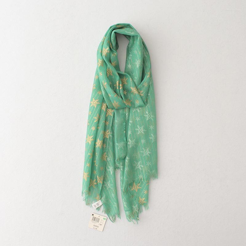 Scarves Snowflake Foil Print Cotton Linen Scarf Shawl Female Fashion Pashmina Hijab Wraps Foulard Women Spring Beach Stoles 2022
Scarves Snowflake Foil Print Cotton Linen Scarf Shawl Female Fashion Pashmina Hijab Wraps Foulard Women Spring Beach Stoles 2022