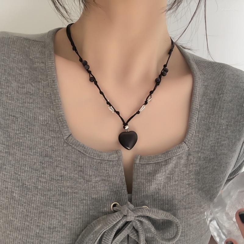 Chains European And American Retro Personality Black Love Butterfly Pendant Jewelry Niche Design Necklace
Chains European And American Retro Personality Black Love Butterfly Pendant Jewelry Niche Design Necklace
