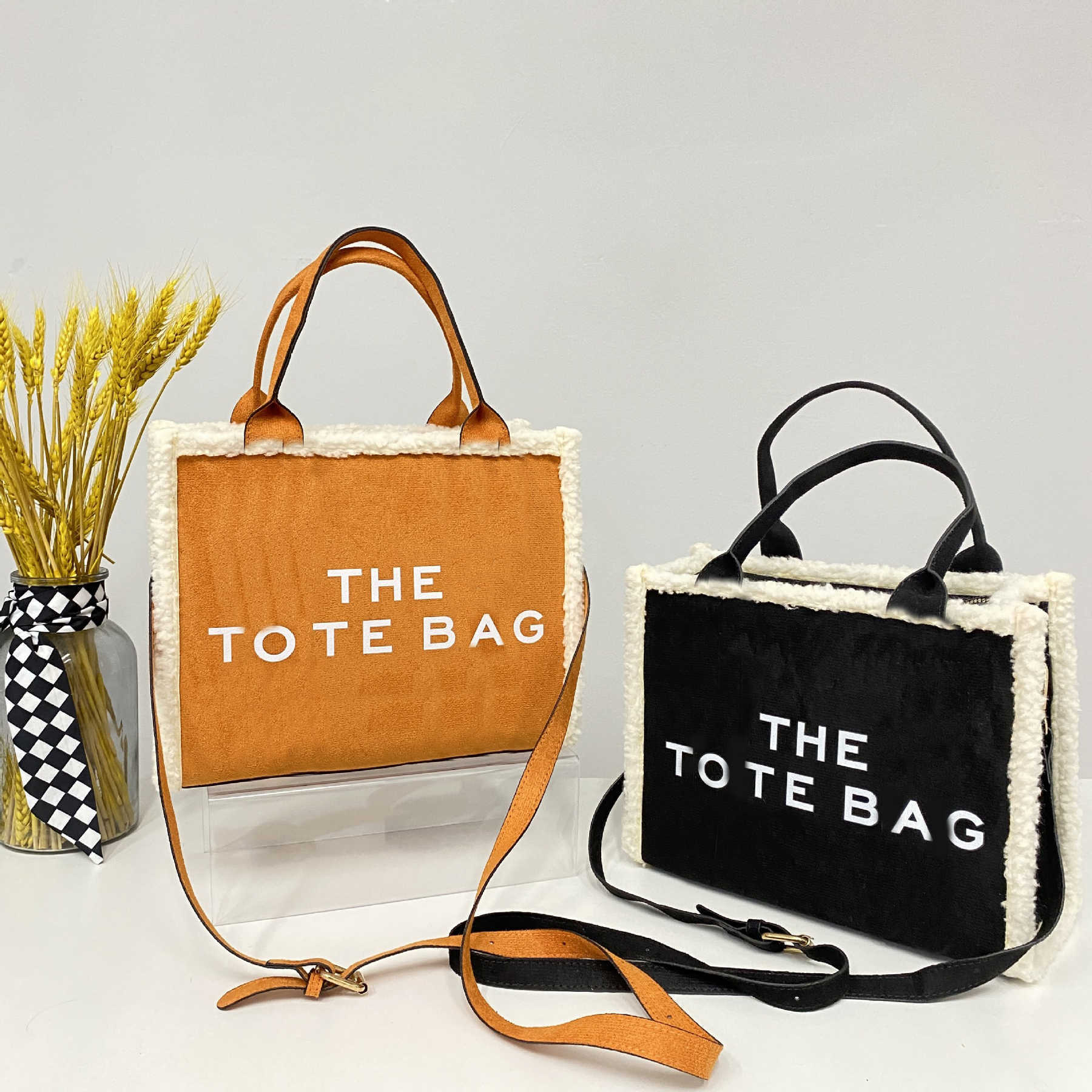 Evening Bags marc the tote bag designer totes handbag Autumn Winter women velvet Handbags Shoulder shopping bags Diagonal Letter Printing, Rose pink
Evening Bags marc the tote bag designer totes handbag Autumn Winter women velvet Handbags Shoulder shopping bags Diagonal Letter Printing, Rose pink