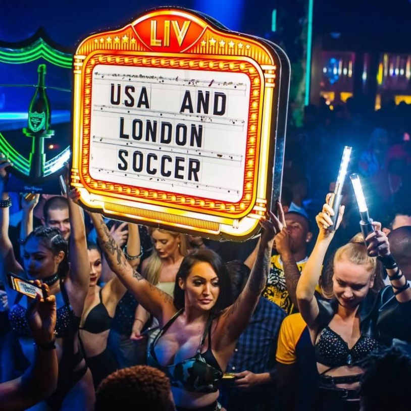 Customized Rechargeable LED Lighted Display Marquee Message Board Bar Wine Bottle Presenter Party Night Club Marquee Light Box P1022
Customized Rechargeable LED Lighted Display Marquee Message Board Bar Wine Bottle Presenter Party Night Club Marquee Light Box P1022