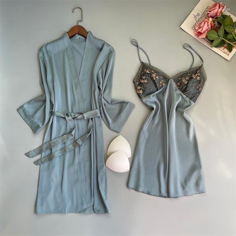 Women's Sleepwear Summer Sexy Lace Applique Robe Hollow Out Nightdress 2Pcs Bathrobe Nightgown Homewear Bride Bridesmaid Pajamas Home, Purple 1pcs 807
Women's Sleepwear Summer Sexy Lace Applique Robe Hollow Out Nightdress 2Pcs Bathrobe Nightgown Homewear Bride Bridesmaid Pajamas Home, Purple 1pcs 807