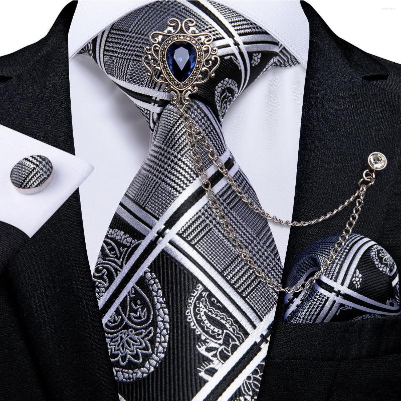 Bow Ties Black And Silver Paisley Floral For Men 8cm Business Wedding Necktie Handkerchief With Luxury Crystal Brooch DiBanGu
Bow Ties Black And Silver Paisley Floral For Men 8cm Business Wedding Necktie Handkerchief With Luxury Crystal Brooch DiBanGu