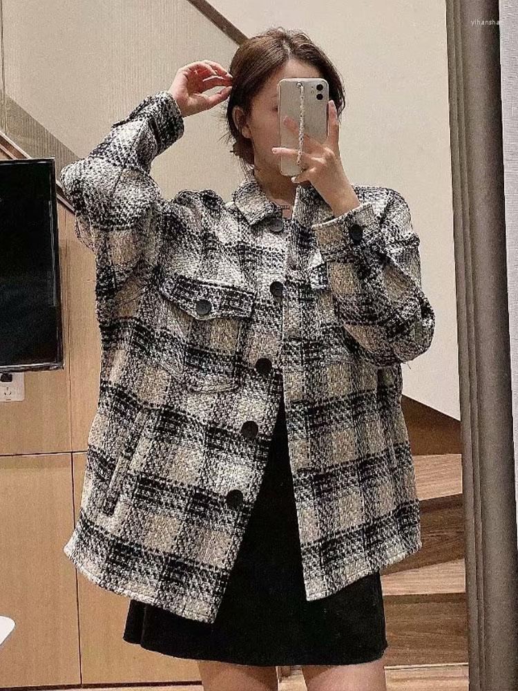 Women's Blouses Spring And Autumn Retro Temperament Lapel Loose Casual All-match Plaid Shirt Jacket Women, Black
Women's Blouses Spring And Autumn Retro Temperament Lapel Loose Casual All-match Plaid Shirt Jacket Women, Black