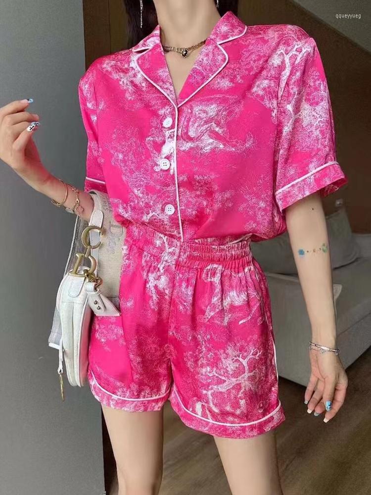 Women' Tracksuits Vintage Jungle Animal Print Short Sleeve Shirt Two Piece Ladies Summer Style Elastic Waist Wide Leg Shorts Fashion Suit, Blue 
Women' Tracksuits Vintage Jungle Animal Print Short Sleeve Shirt Two Piece Ladies Summer Style Elastic Waist Wide Leg Shorts Fashion Suit, Blue
