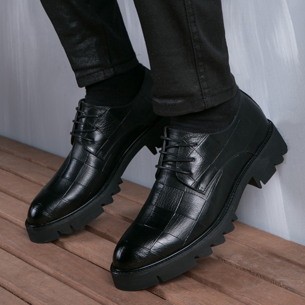 Fashion 2024 Dress shoes Womens mens leather trainer shoe white black grey sneakers with box 036