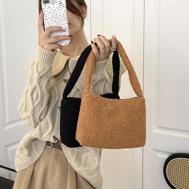 Evening Bags Bag Women's2022 Autumn And Winter Wool Girl Fashion All-Match Simple Large Capacity Shoulder, Black
Evening Bags Bag Women's2022 Autumn And Winter Wool Girl Fashion All-Match Simple Large Capacity Shoulder, Black