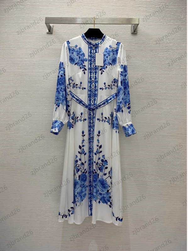 Womens Dresses Floral Print Single Button Lace-up Long Sleeve Dress Pleated Fabric Light Opaque Brand Long Skirt Luxury national characteristics Women Clothes 1970
Womens Dresses Floral Print Single Button Lace-up Long Sleeve Dress Pleated Fabric Light Opaque Brand Long Skirt Luxury national characteristics Women Clothes 1970