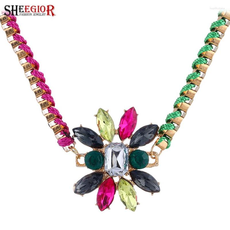 Choker Multicolor Crystal Clavicle Necklace Women Fashion Jewelry Gold Color Woven Rope Chains Rhinstone Flower Pendants Necklaces Gift
Choker Multicolor Crystal Clavicle Necklace Women Fashion Jewelry Gold Color Woven Rope Chains Rhinstone Flower Pendants Necklaces Gift