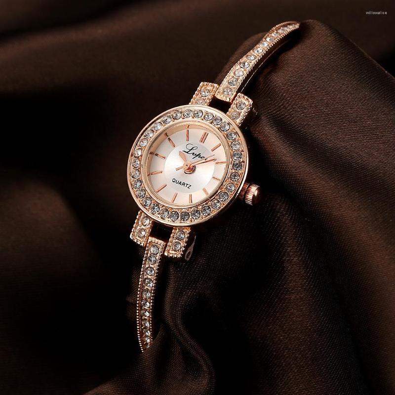 Wristwatches Women's Watch With Diamond Fashion Dress Alloy Quartz Bracelet 2022 Relojes Para Mujer, Gold
Wristwatches Women's Watch With Diamond Fashion Dress Alloy Quartz Bracelet 2022 Relojes Para Mujer, Gold
