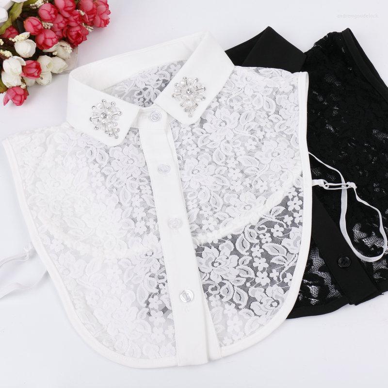Bow Ties 2022 Women Neckline Hollow Lace Flower Sweater Shirt Fake Collar Rhinestone Peter Pan Lapel False Detachable Blouse Tops
Bow Ties 2022 Women Neckline Hollow Lace Flower Sweater Shirt Fake Collar Rhinestone Peter Pan Lapel False Detachable Blouse Tops