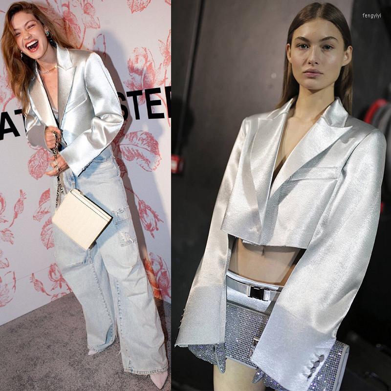 Women' Suits Same Fashion Fray Design Silver V-Neck Waistless Suit Luxury Temperament Elegant Long-Sleeved Short Jacket Women 2022
Women' Suits Same Fashion Fray Design Silver V-Neck Waistless Suit Luxury Temperament Elegant Long-Sleeved Short Jacket Women 2022