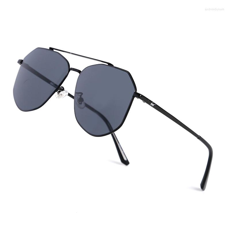 Sunglasses LARETOROSA Metal Unisex Polarized Beautiful Outdoor Eyewear For Men Women Double Bridge Pilot Design
Sunglasses LARETOROSA Metal Unisex Polarized Beautiful Outdoor Eyewear For Men Women Double Bridge Pilot Design