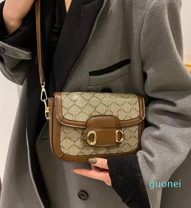Designer -saddles bag shoulder Bags Luxurys Hot Lady high Quality Women handbag Fashion handbags mother cossbody Clutch wallet totes printing purse letters, Picture color with logo 21*14 cm
Designer -saddles bag shoulder Bags Luxurys Hot Lady high Quality Women handbag Fashion handbags mother cossbody Clutch wallet totes printing purse letters, Picture color with logo 21*14 cm