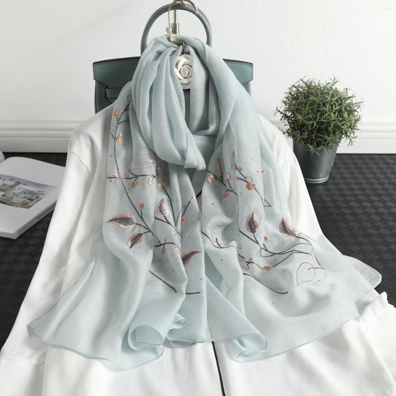 Scarves 70 190cm Luxury Mulberry Real Silk Scarf Embroidery Floral Long Shawls Fashion Ladies Wrap
Scarves 70 190cm Luxury Mulberry Real Silk Scarf Embroidery Floral Long Shawls Fashion Ladies Wrap