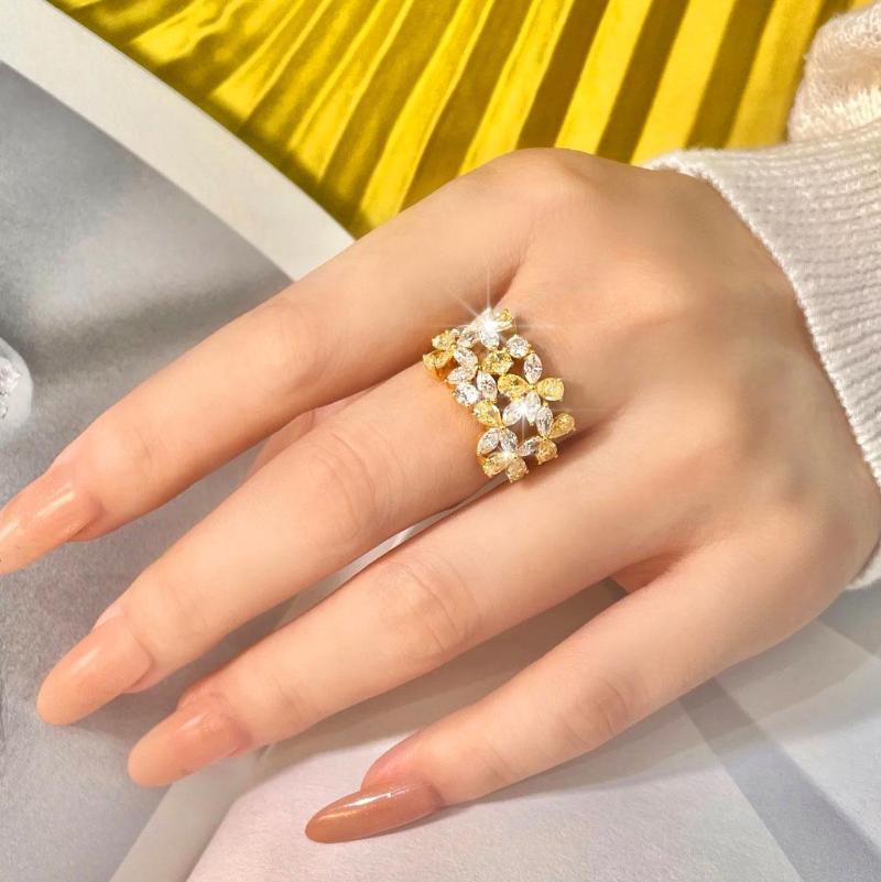 Wedding Rings Luxurious Bling Yellow And White Cubic Zirconia Flowers For Women Engagement Jewelry Anniversary Gifts D889
Wedding Rings Luxurious Bling Yellow And White Cubic Zirconia Flowers For Women Engagement Jewelry Anniversary Gifts D889