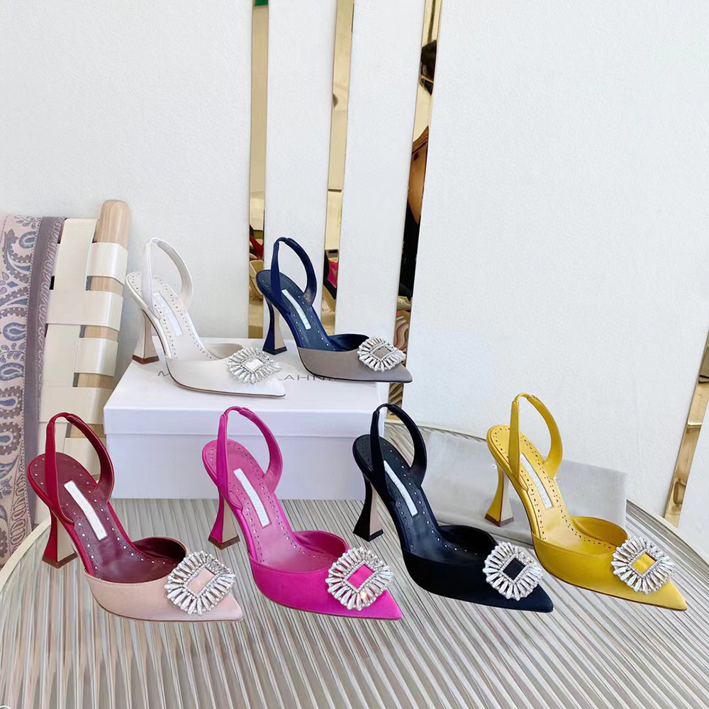 new pattern Crystal embellished shoes Pumps shoesreal silk 85mm Trumpet heel Ankle band women's Luxury Designers Dress shoe Evening Slingback sandal With box, Gifts are not sold separately
new pattern Crystal embellished shoes Pumps shoesreal silk 85mm Trumpet heel Ankle band women's Luxury Designers Dress shoe Evening Slingback sandal With box, Gifts are not sold separately