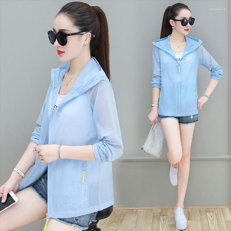 Women' Trench Coats Sun Protection Clothing Women 2022 Summer Anti-Ultraviolet Thin Coat Breathable Air-Conditioning Beach Suit Jacket, White
Women' Trench Coats Sun Protection Clothing Women 2022 Summer Anti-Ultraviolet Thin Coat Breathable Air-Conditioning Beach Suit Jacket, White