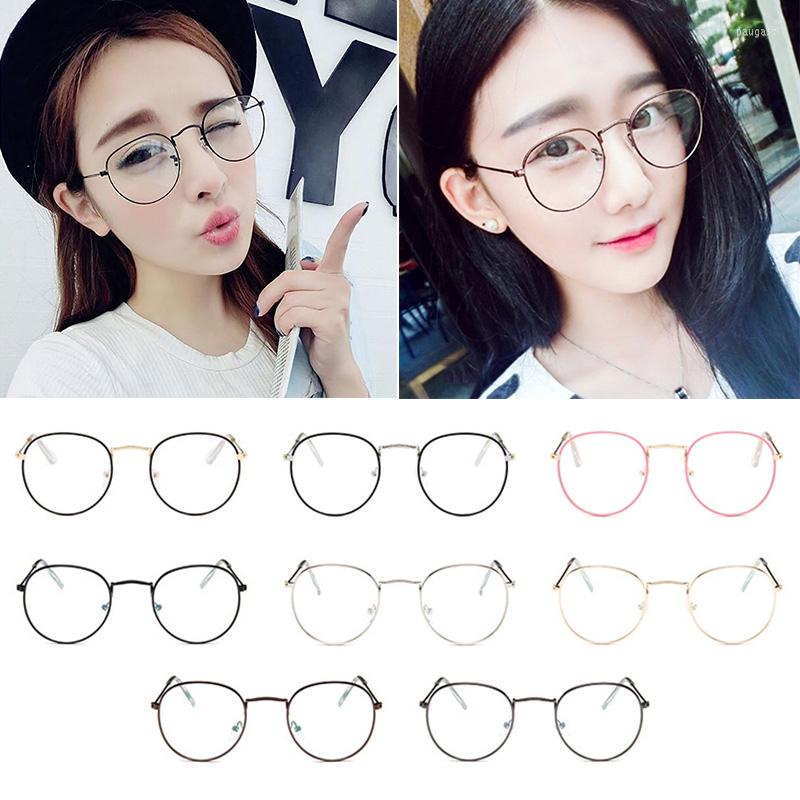 Sunglasses Korean Light Frame Round Lens Metal Frames Eyewear Women Glasses Unisex Fashion Vintage Classic Simple
Sunglasses Korean Light Frame Round Lens Metal Frames Eyewear Women Glasses Unisex Fashion Vintage Classic Simple